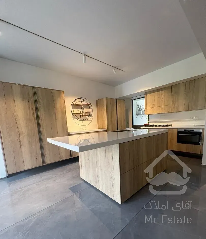 اجاره آپارتمان ۲۲۰ متر فرشته