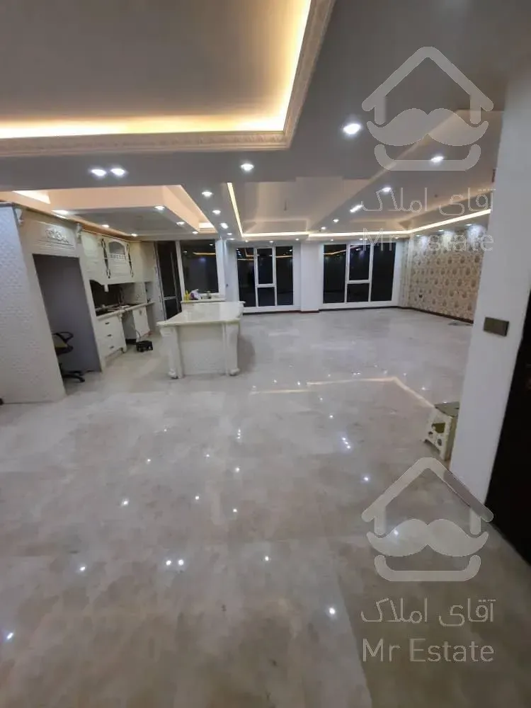 ۱۷۵متر اپارتمان نو ساز /تک واحدی /روف گاردن