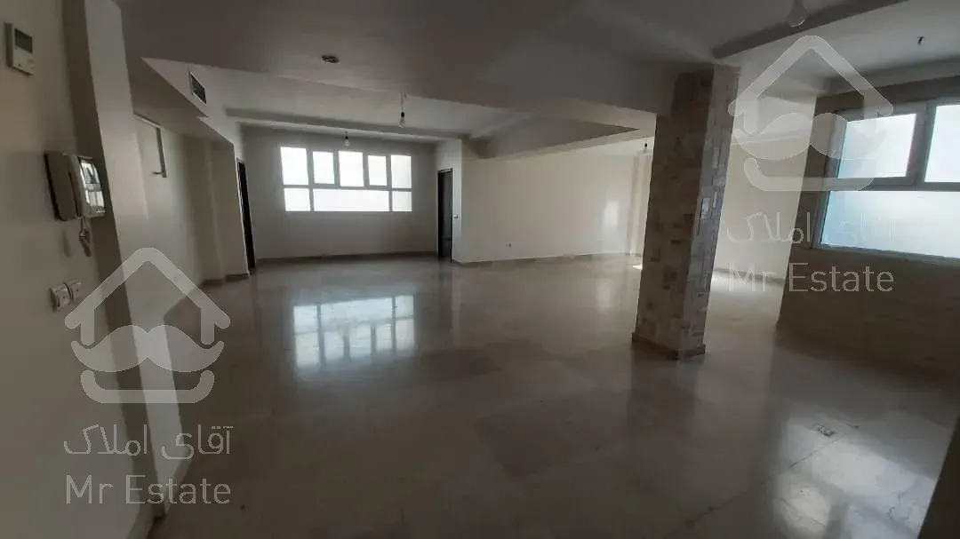 ۱۴۰ متر شمال جردن موقعیت اداری (۲ پارکینگ سندی)