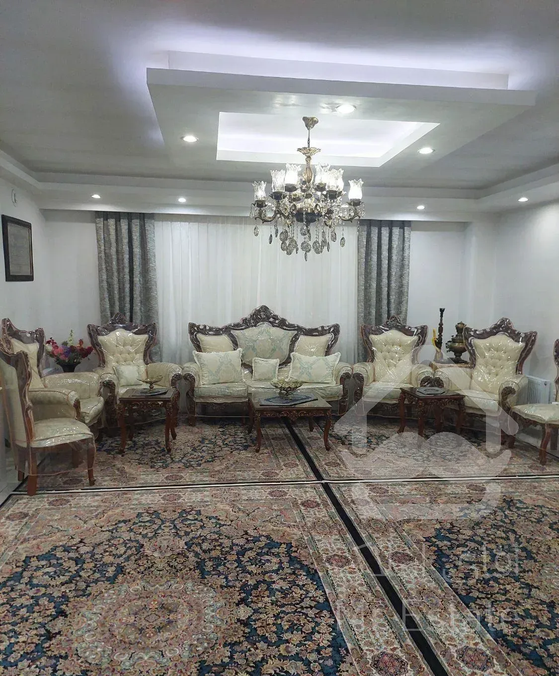 آپارتمان ۹۸ مت فاطمی