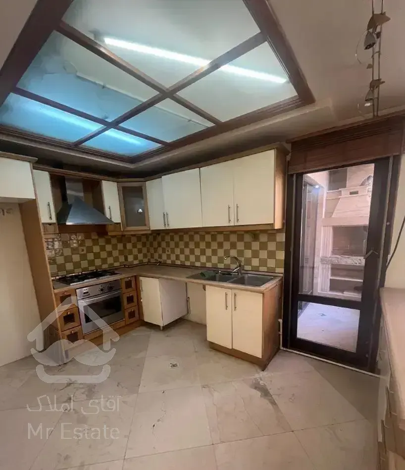 جهانتاب ۱۳۰متر ۳خواب قابل تبدیل