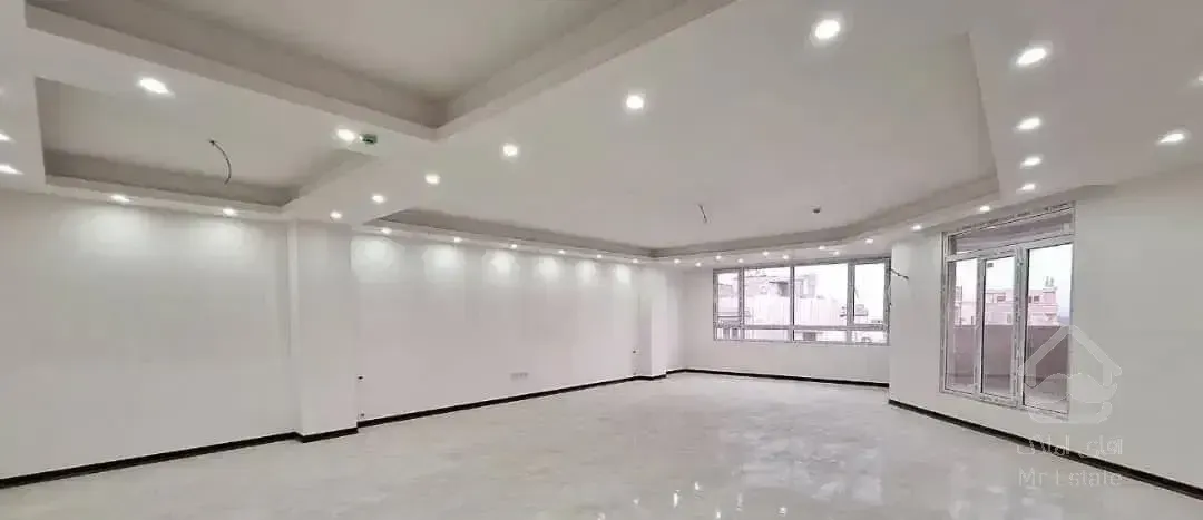 ۲۰۰متری /تک واحدی فول تحویل/۳بر نورگیر