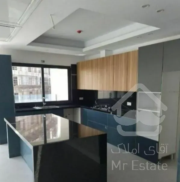 دبستان    ۱۰۰متر     زیر قیمت