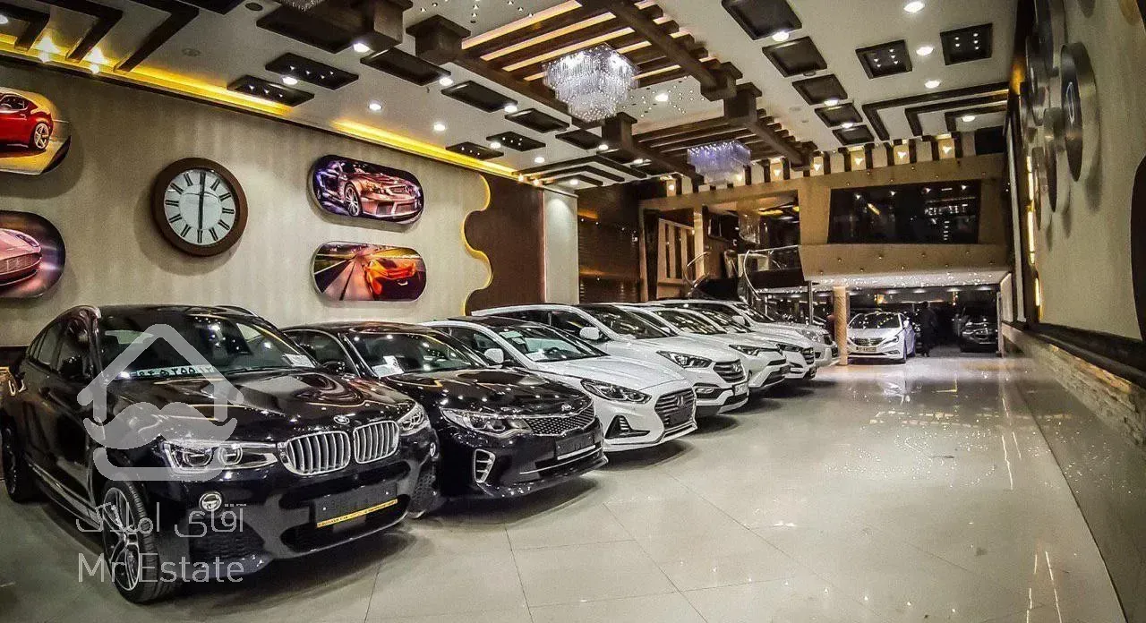 ۳۰۰ متر تجاری/بر اصلی/۸ پارکینگ سندی