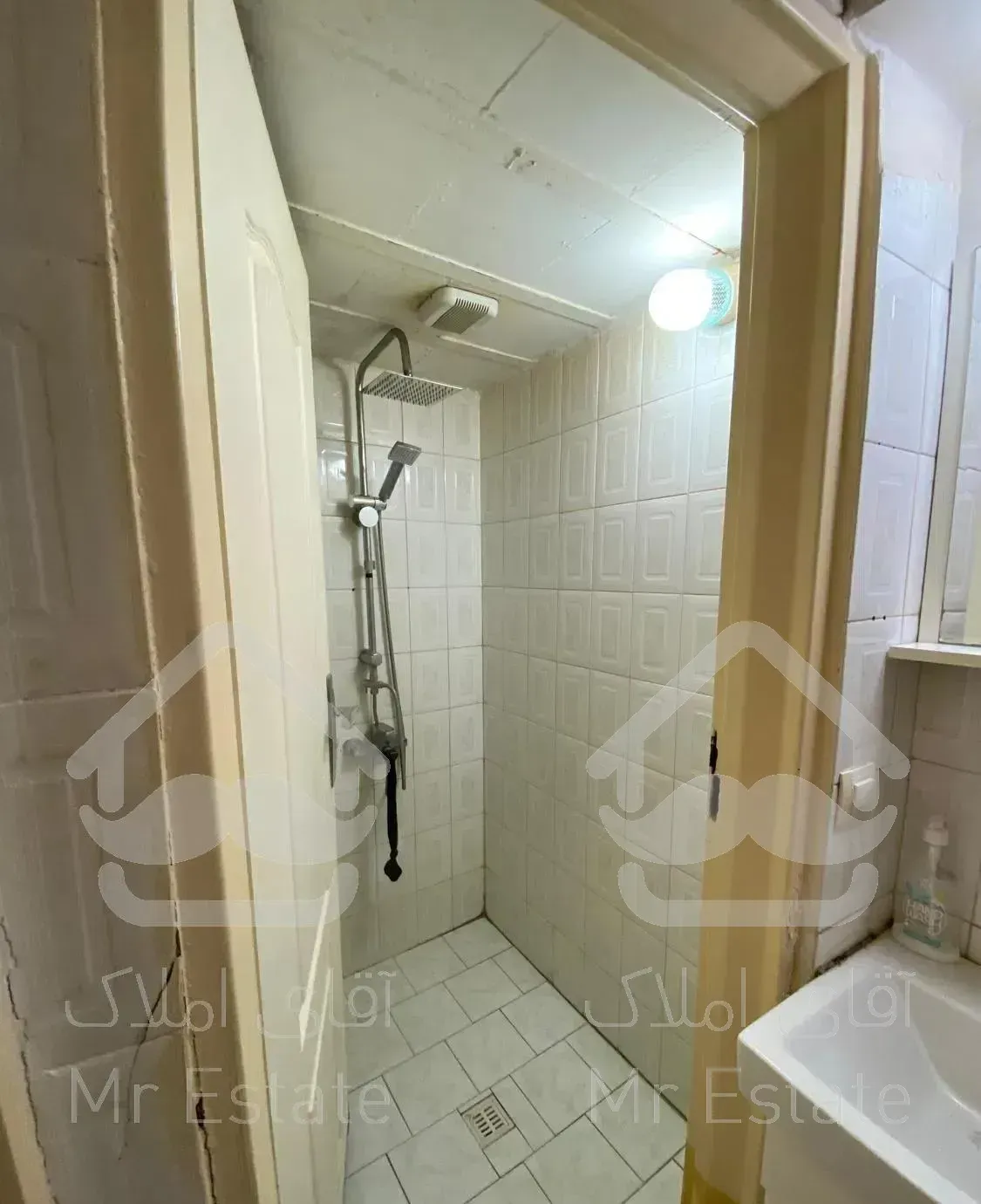 اپارتمان ۴۵ متری تک خواب / رضایی تاجری