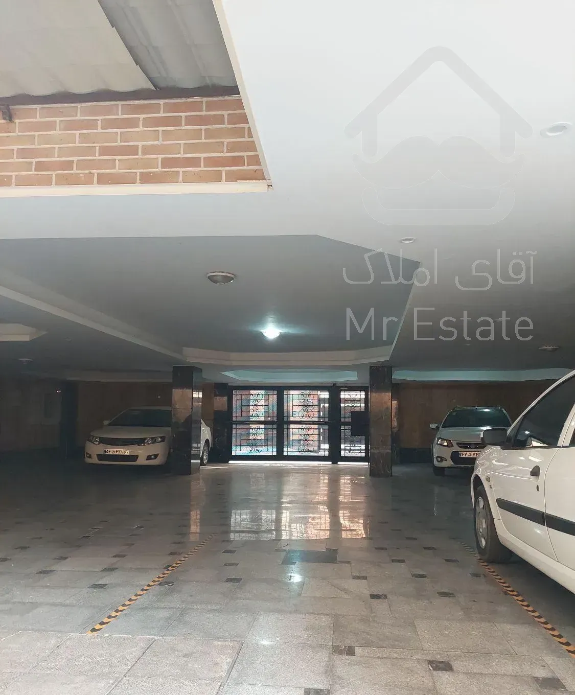 آپارتمان 98متری *امکانات کامل*نور و نقشه عالی