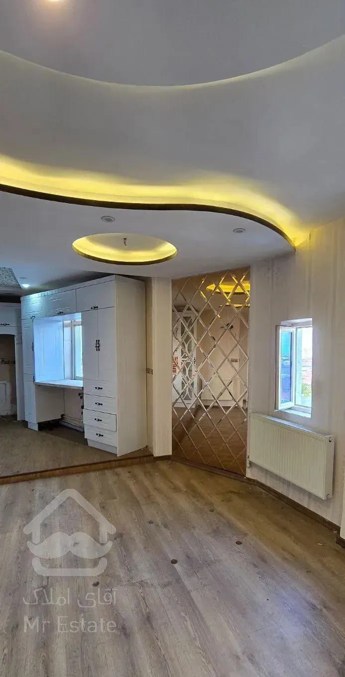 فروش آپارتمان ۱۰۲ متری ۲ خوابه بلوار ولیعصر