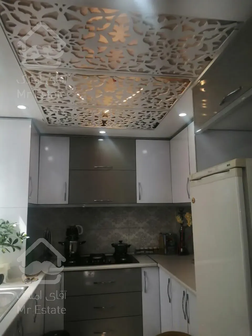 ۴۹ متر پارکینگ دار طبقه اول