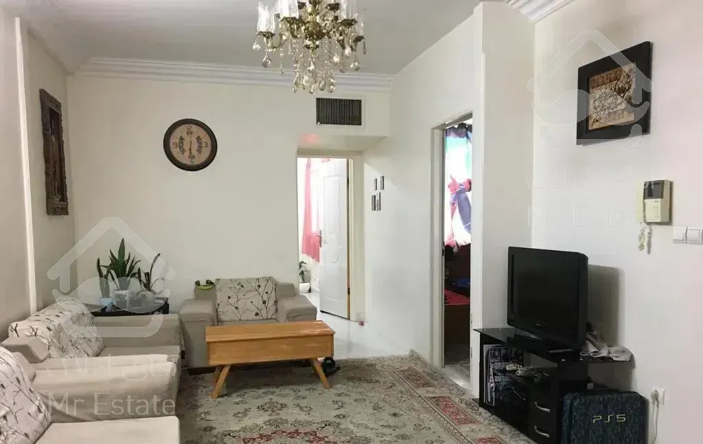 ۶۷ متر ۲ خواب(فلکه دوم)