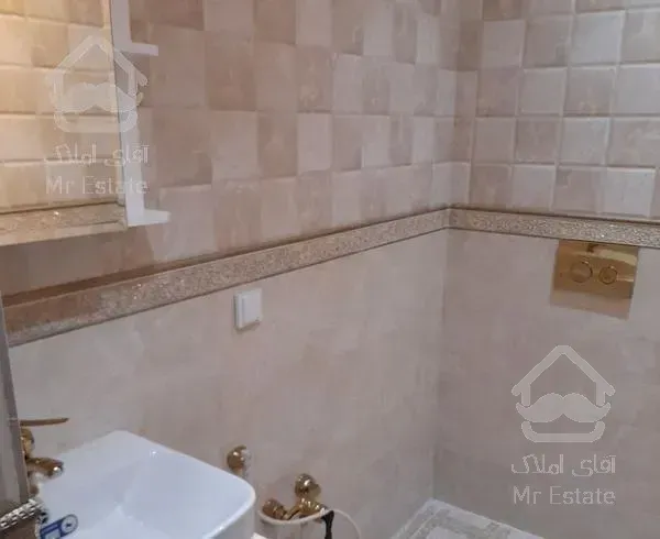 اپارتمان حدودن۱۳۰متردوخواب