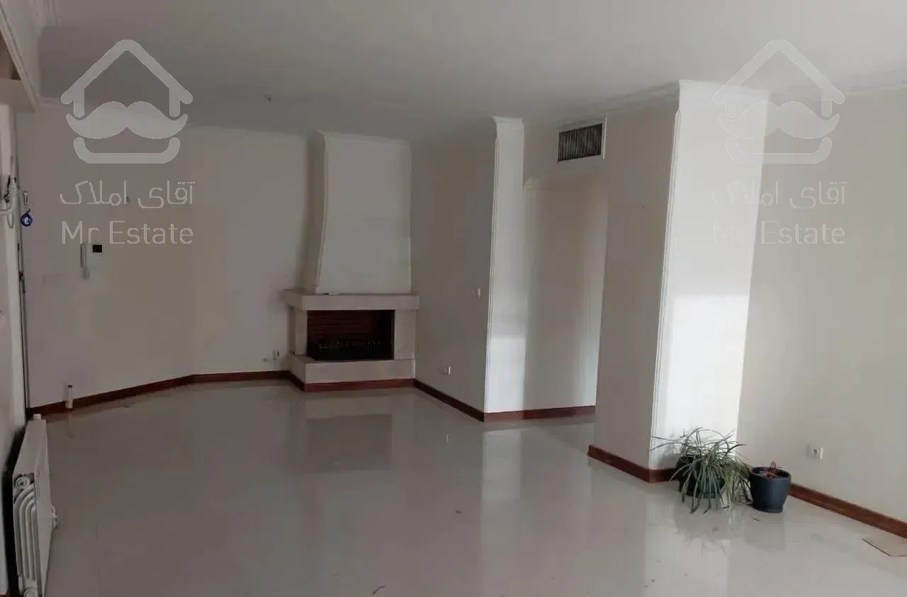 130 متر کامرانیه 3 خواب با پارکینگ و انباری