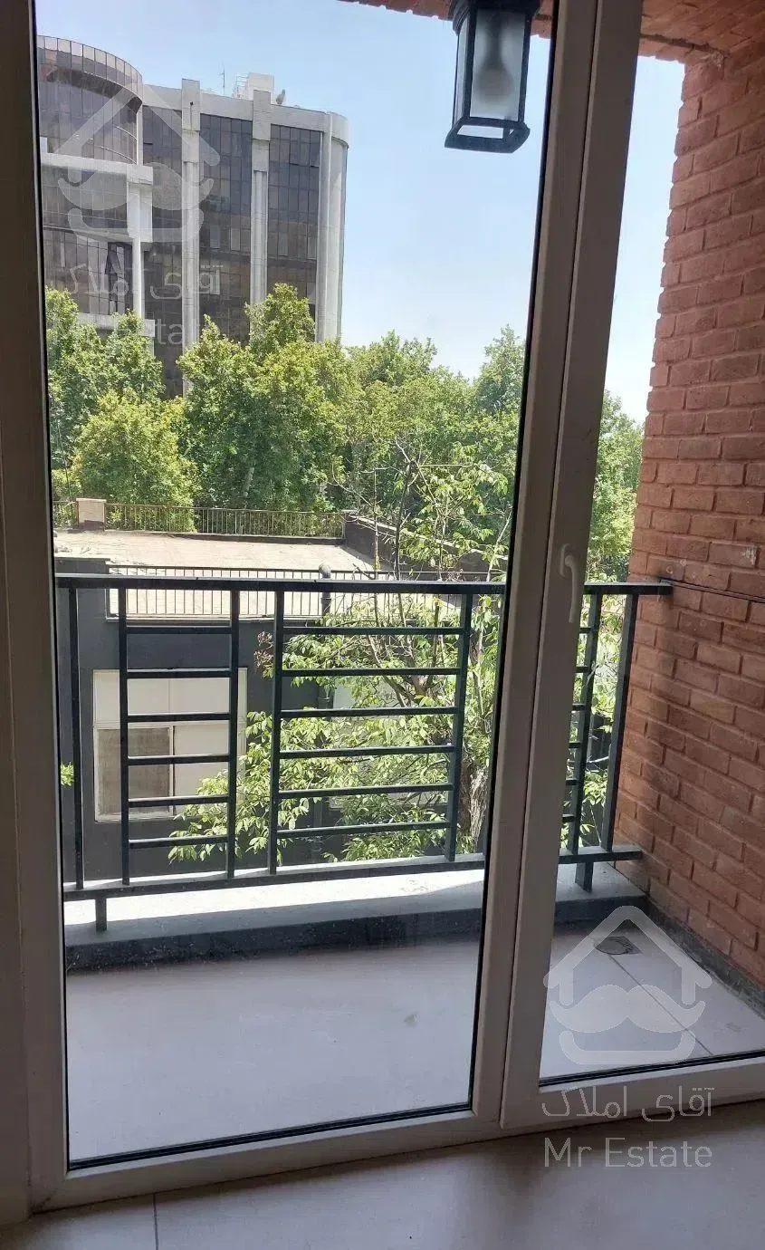 باغ فردوس،150 متر،3خواب