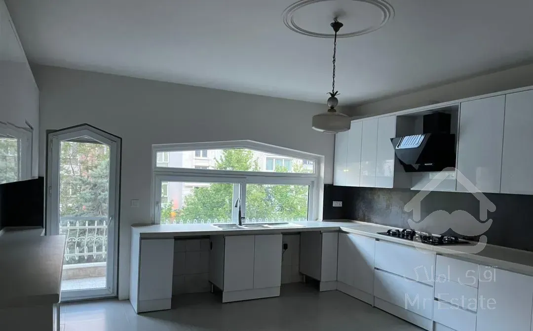 ۲۵۰ متر ۴ خواب بلوار ۲۴ متری