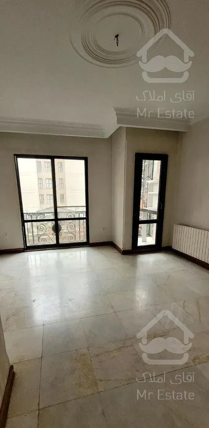 ۱۷۵ متر فرمانیه غربی / فول مشاعات / بدون مشرف