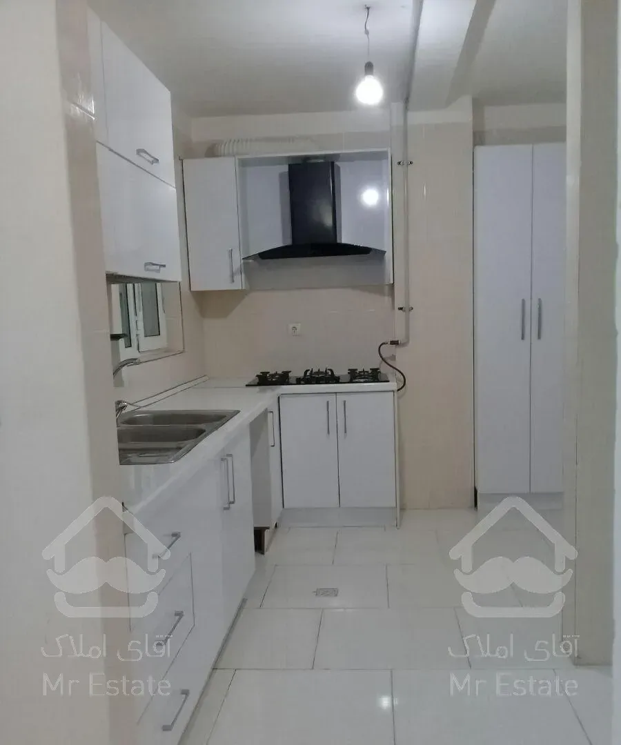 آپارتمان۱۴۴متری.دوخوابه.دوتراسه.مجتمع شقایق ساری