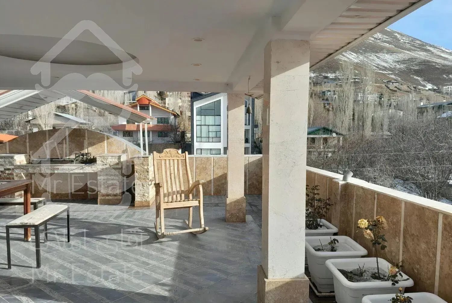 دوبلکس نوساز وبسیار تمیز چهار خوابه فول با جکوزی