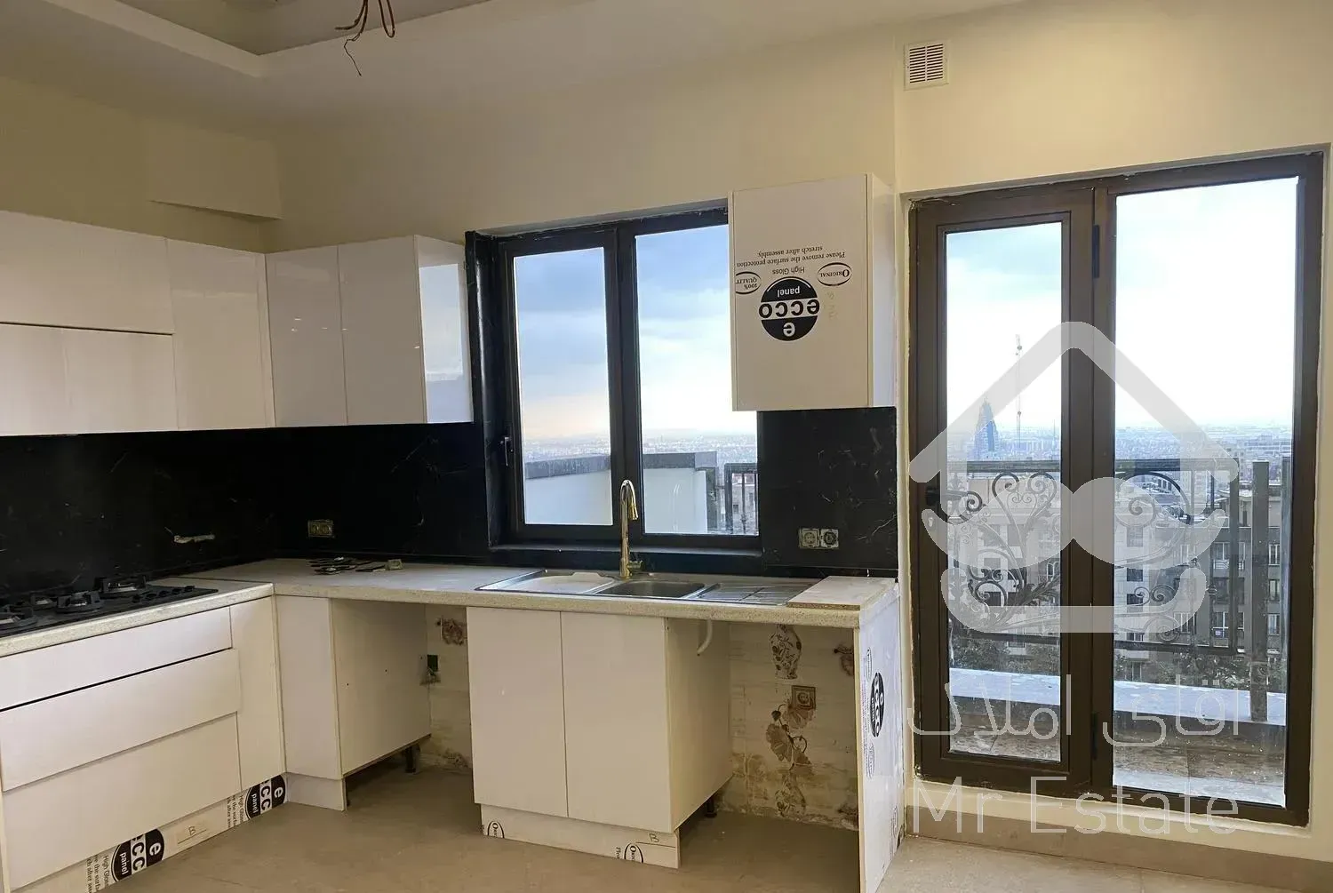 108متر نوساز استخر برج بالکن دار مرزداران شهرک هما