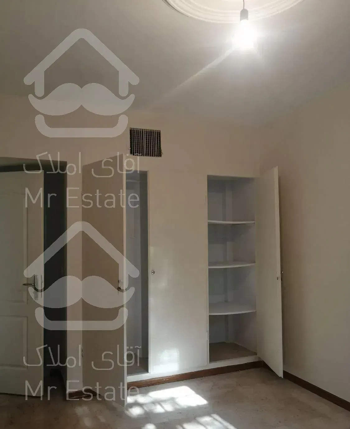 ۶۰ متری در قلهک نزدیک مترو