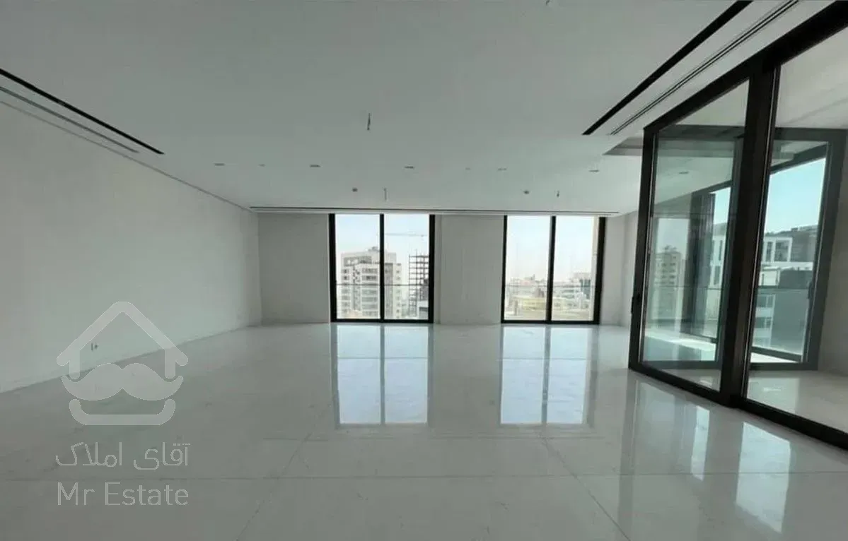 ۱۷۶ متر مدرن نیاوران *شخصی* دسترسی/ مشاعات