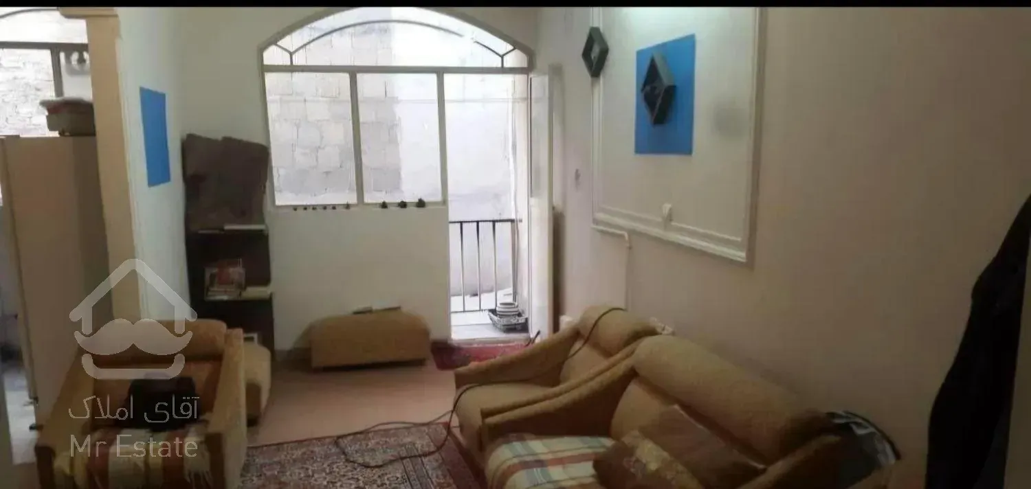 زاهدگیلانی شمالی/۴۶متر/انباری/ بالکن