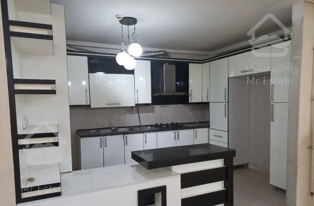 آپارتمان 105متری. سه خواب. سعدی شیراز شرقی