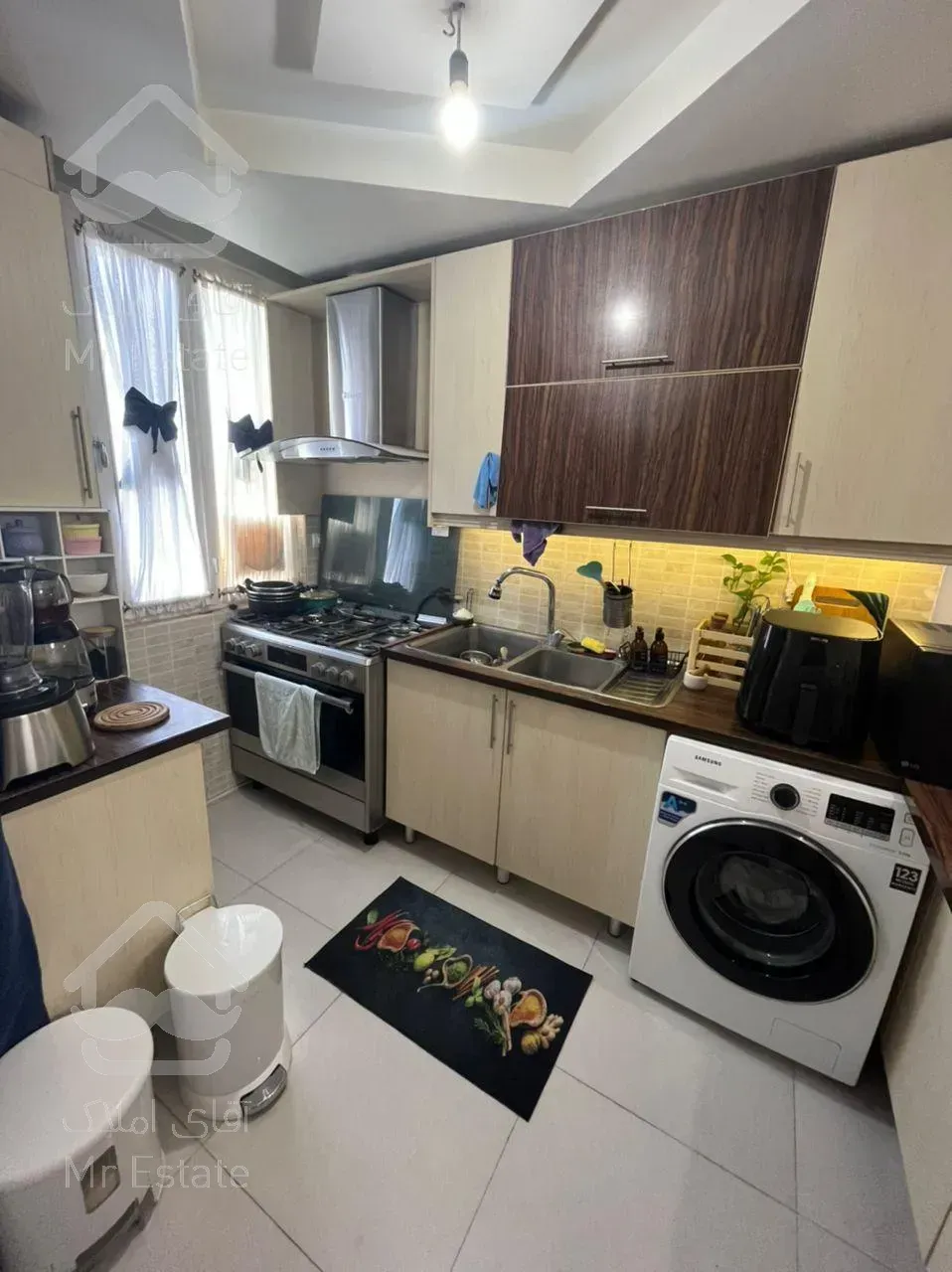 ۵۵ متر شمال بیمه فول امکانات رو به آفتاب