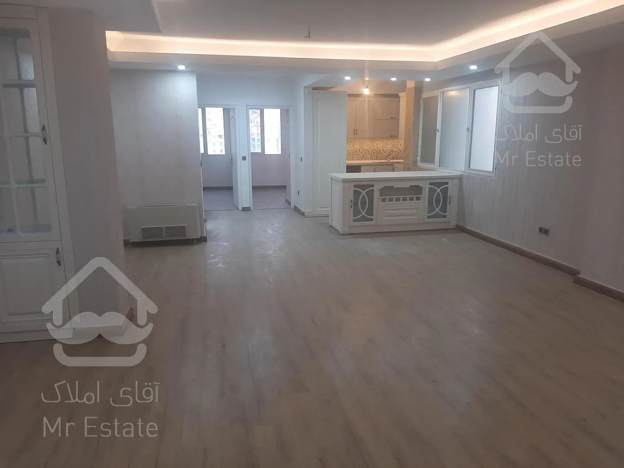 ۱۰۵ متر جهاد اکبر