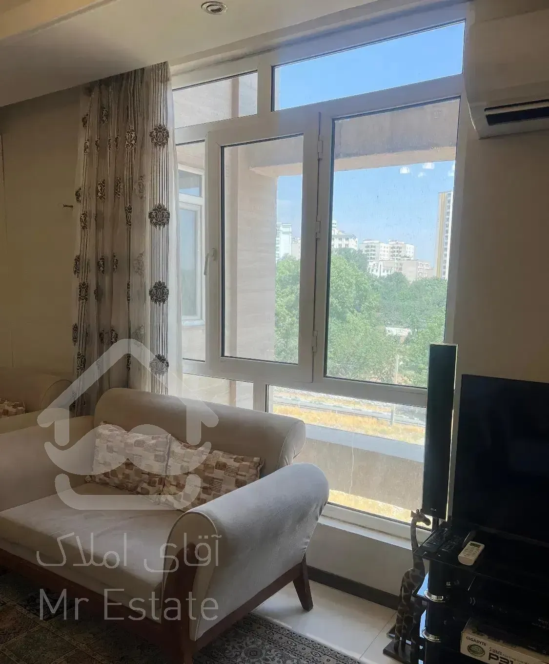 اقدسیه گلچین ۹۳ متر  رهن کامل فوری