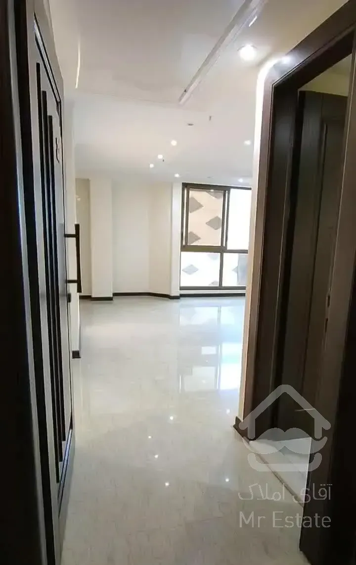 ونک شیخ بهایی شمالی 115متر2خواب(( ویو عالی))