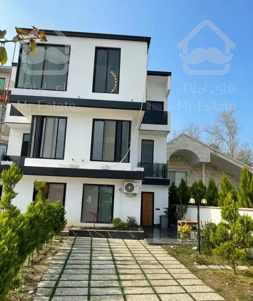 ویلا تریبلکس استخر دار