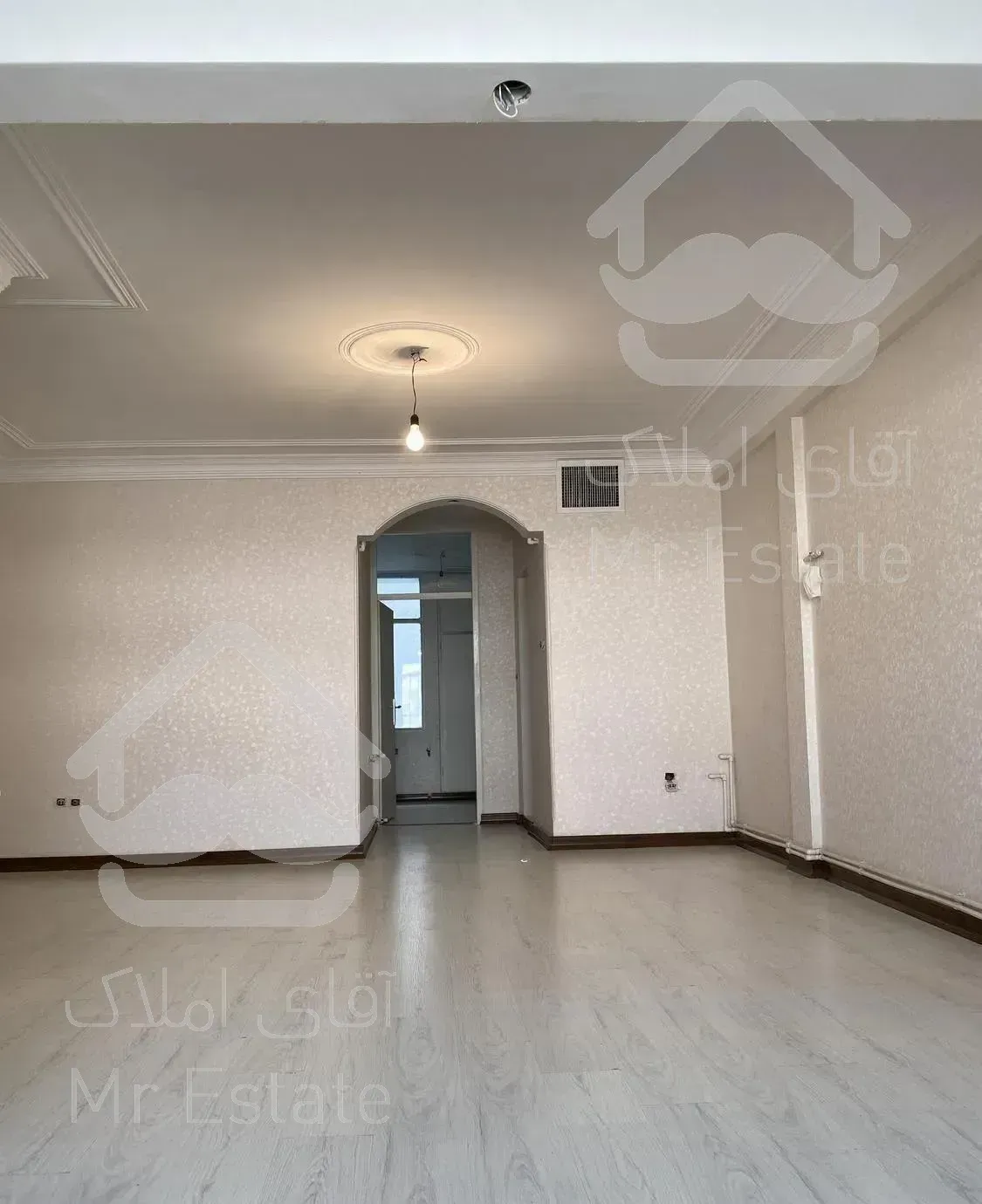 ۵۲ متر ۱خواب دوکله نور بالکن دار در کوی بیمه