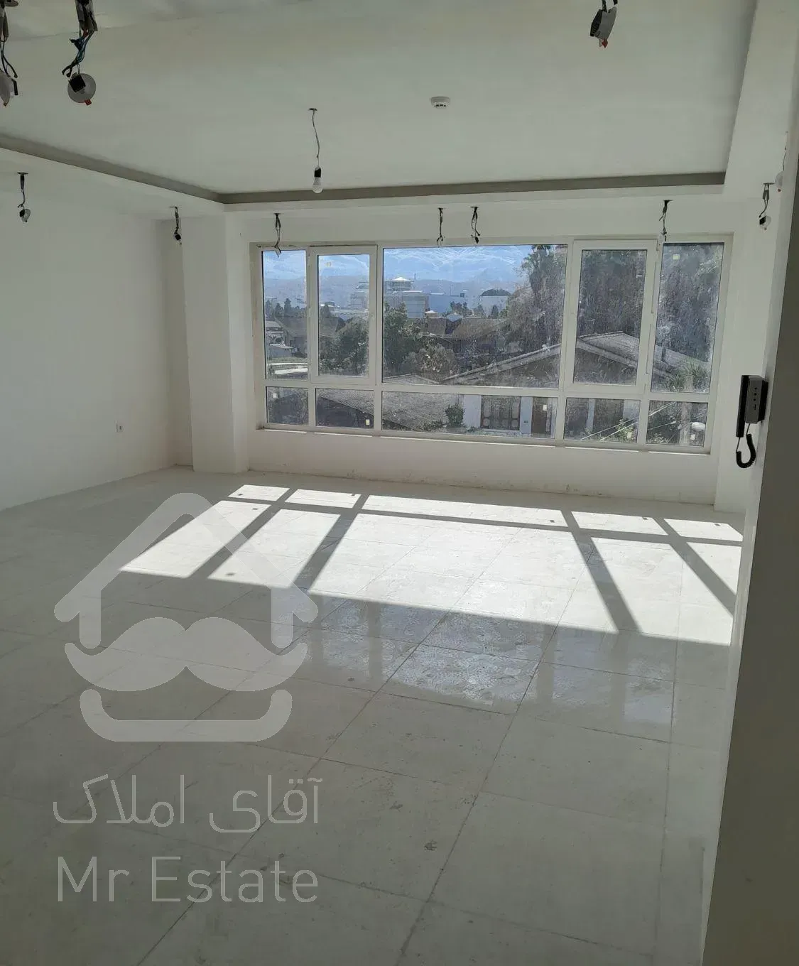 آپارتمان ۱۷۵متر ۳ خوابه نوساز تهاتر