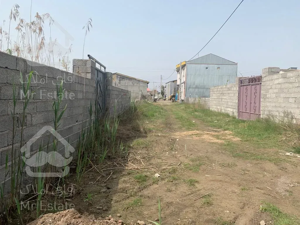 زمین مسکونی دارای سند منگوله دا ر