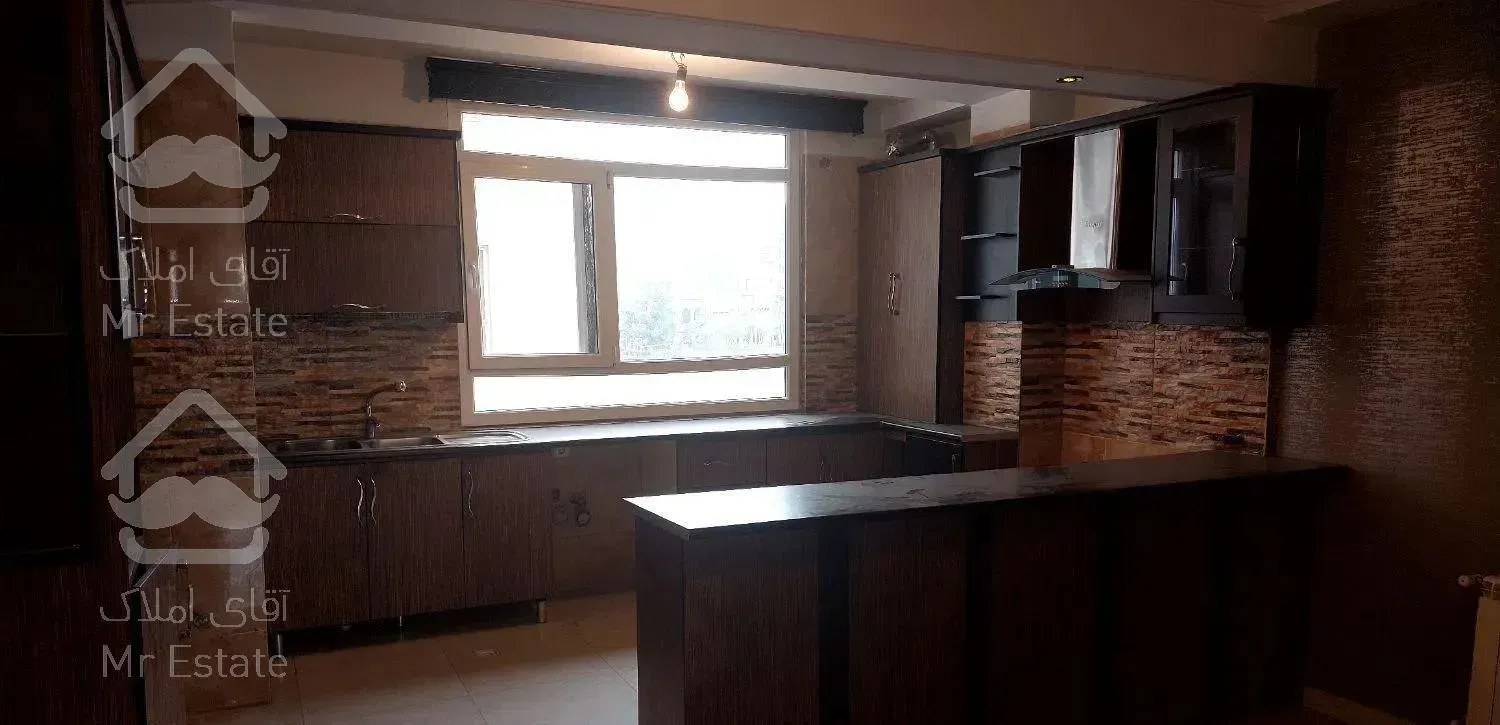 شاهین شمالی فرعی دنج ۸۷متری