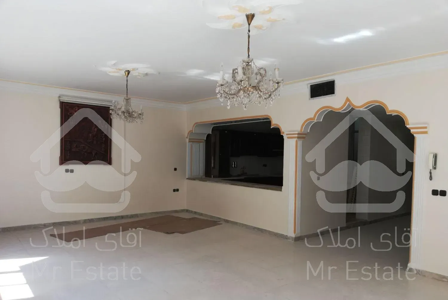 ۳۰۰ متر ویلایی دربست و مجزا در دو طبقه