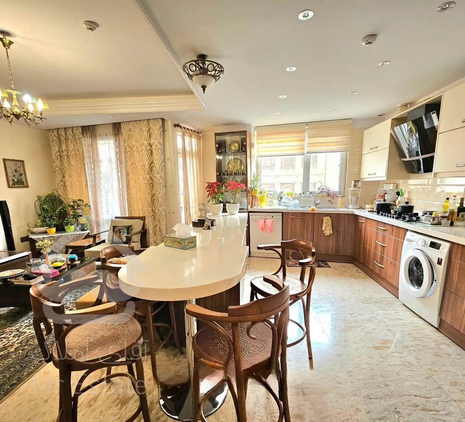 150 متر پاسداران دولت تکواحدی / ۲پارکینگ +۲ انباری