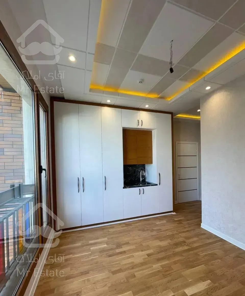 ۱۹۸ متر مشاهیر