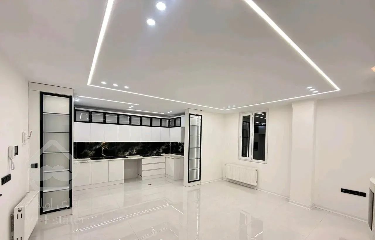 ۶۰متری فول دیزاین/سندتکبرگی/وامدار/غرق نور/تراورتن