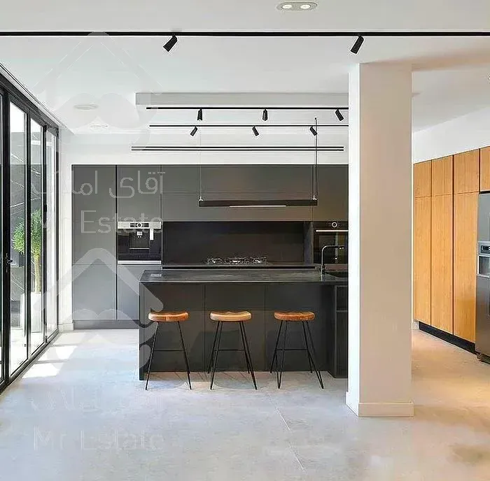 آجودانیه سپند، ۳۱۰ متر برج باغ کلاسیک