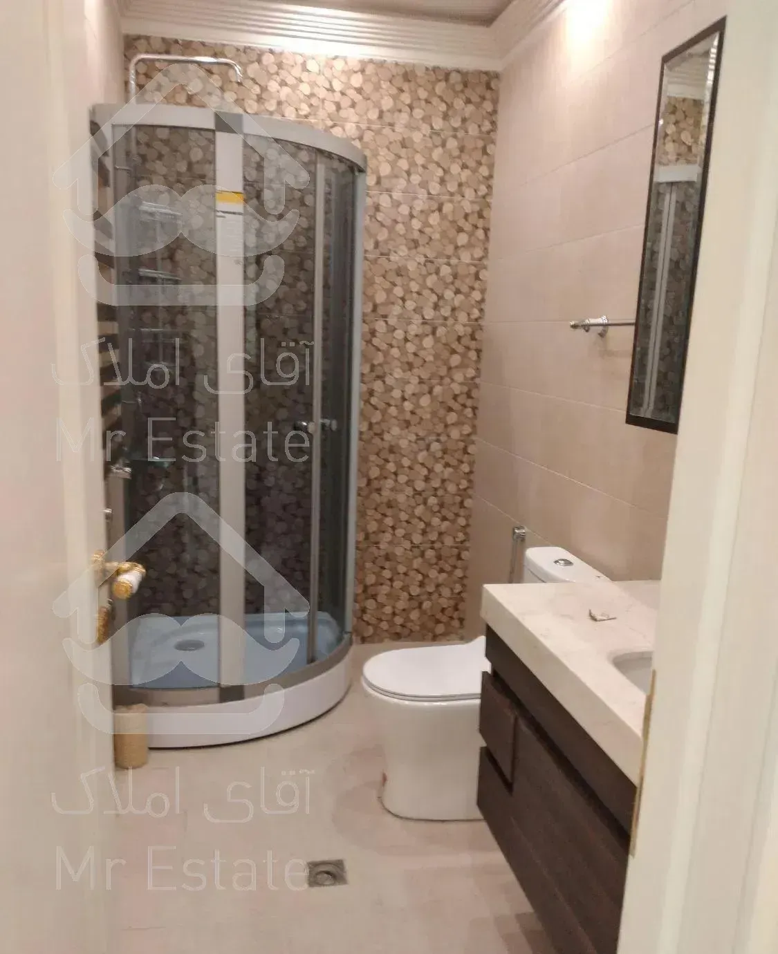 اجاره ۱۴۷ متر در برج کامرانیه