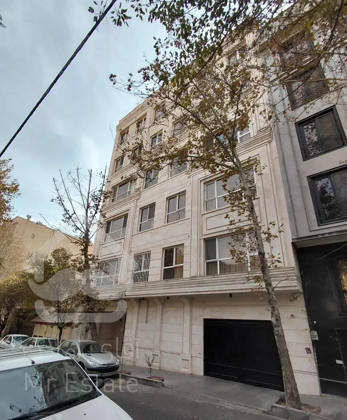 اپارتمان ۱۶۰ متر ۳ خواب کلید نخورده