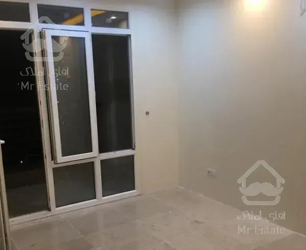 آپارتمان ۱۷۰متری  خوش نقشه در قلب منطقه 22