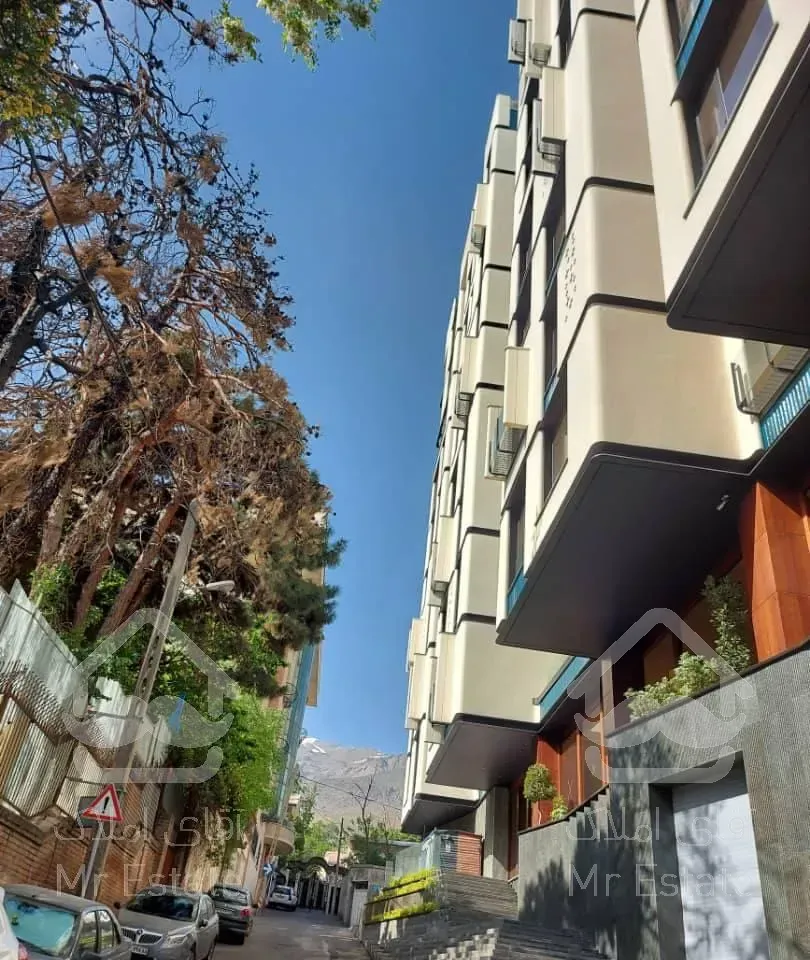 ۱۳۰ متر مدرن