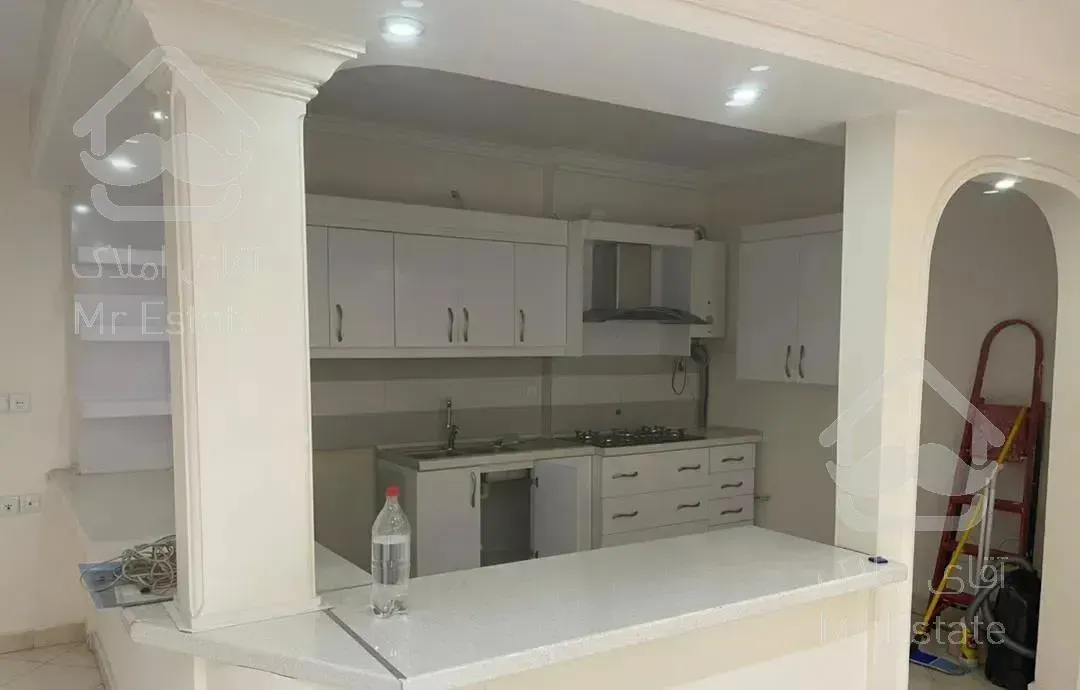 آپارتمان ۱۲۵ پیروزی ۱۱