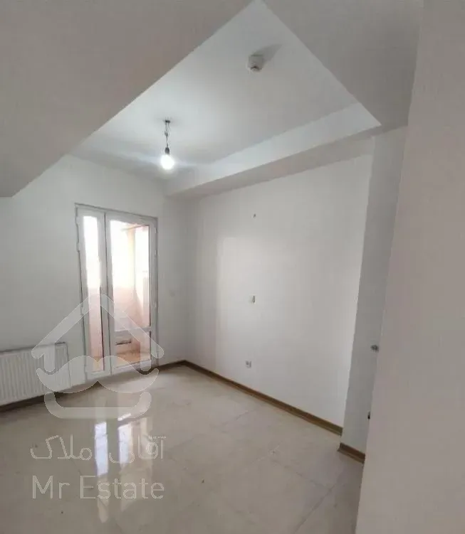 فروش آپارتمان ۹۰ متری ۲ خوابه در تهران‌سر