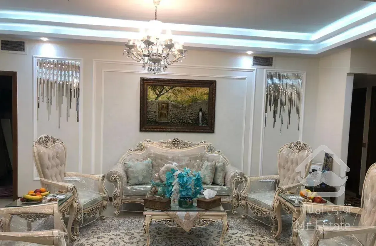 کریمخان 135متر-3جهت نور-2پارکینگ-9متر تراس