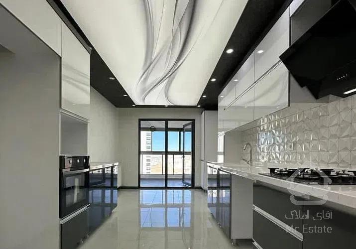 ۲۷۰ متر ۴ خواب مستر تک واحدی ۳۰ متر تراس