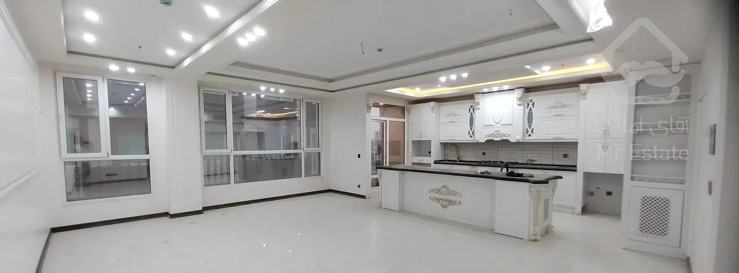 آپارتمان ۱۲۱ متر /کلید نخورده/