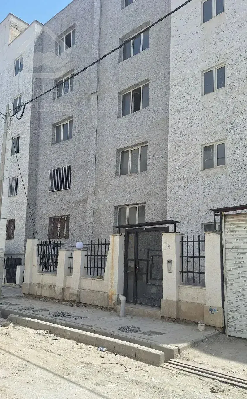 آپارتمان فاز ۸/محله ۱ /خام / مالکم/ قیمت کاسبی