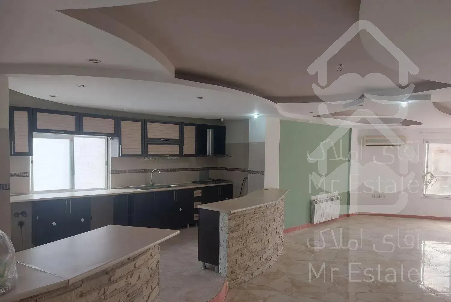 واحد ۱۵۰ متری درون شهرک کریم آباد